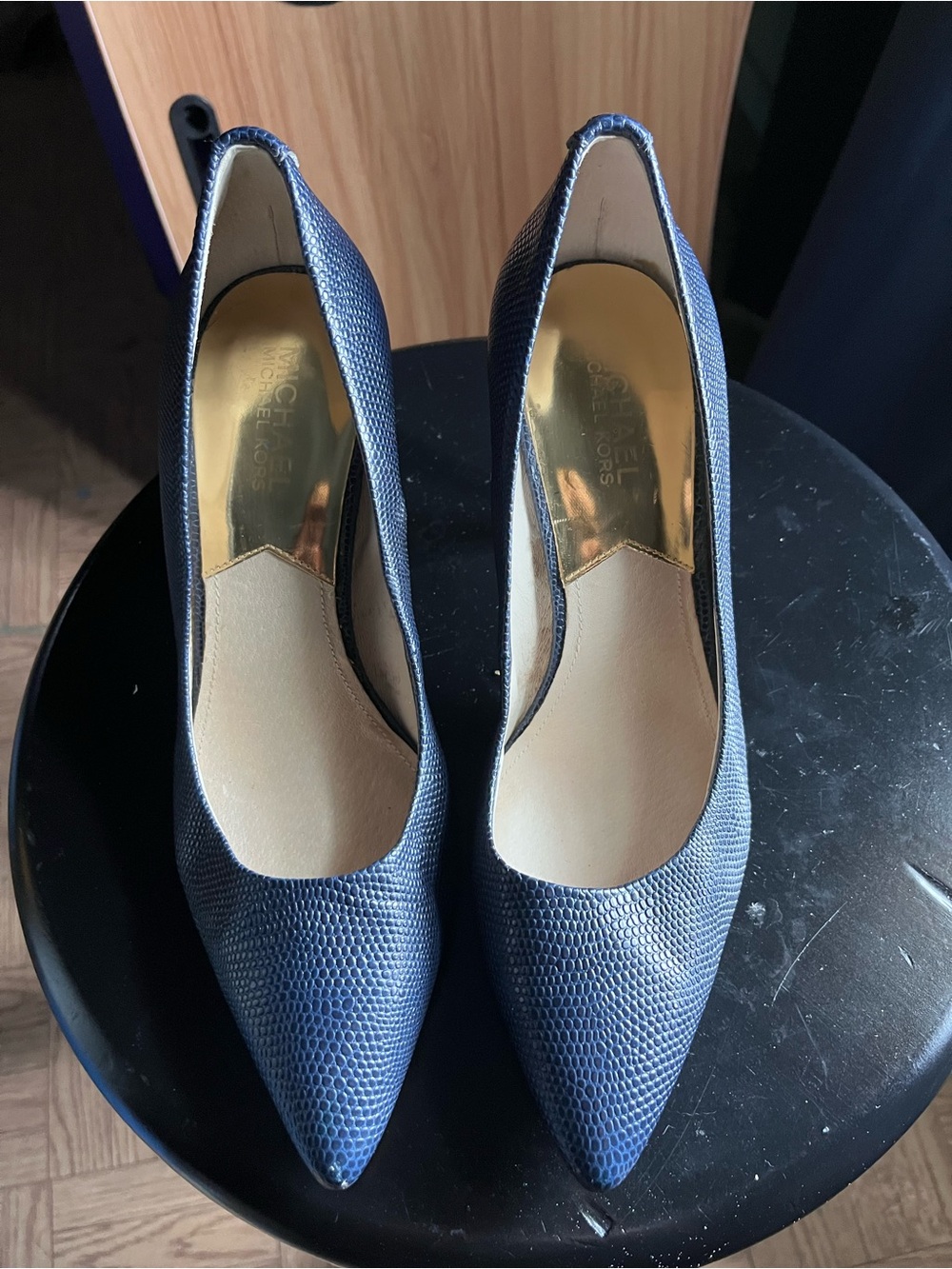 MICHAEL Michael Kors Navy Textured Pointed-Toe Pumps
